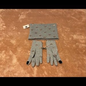 Gap Kids scarf and glove set